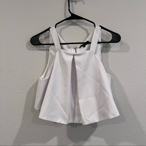 Elliatt white float crop top size medium - Picture 1 of 8